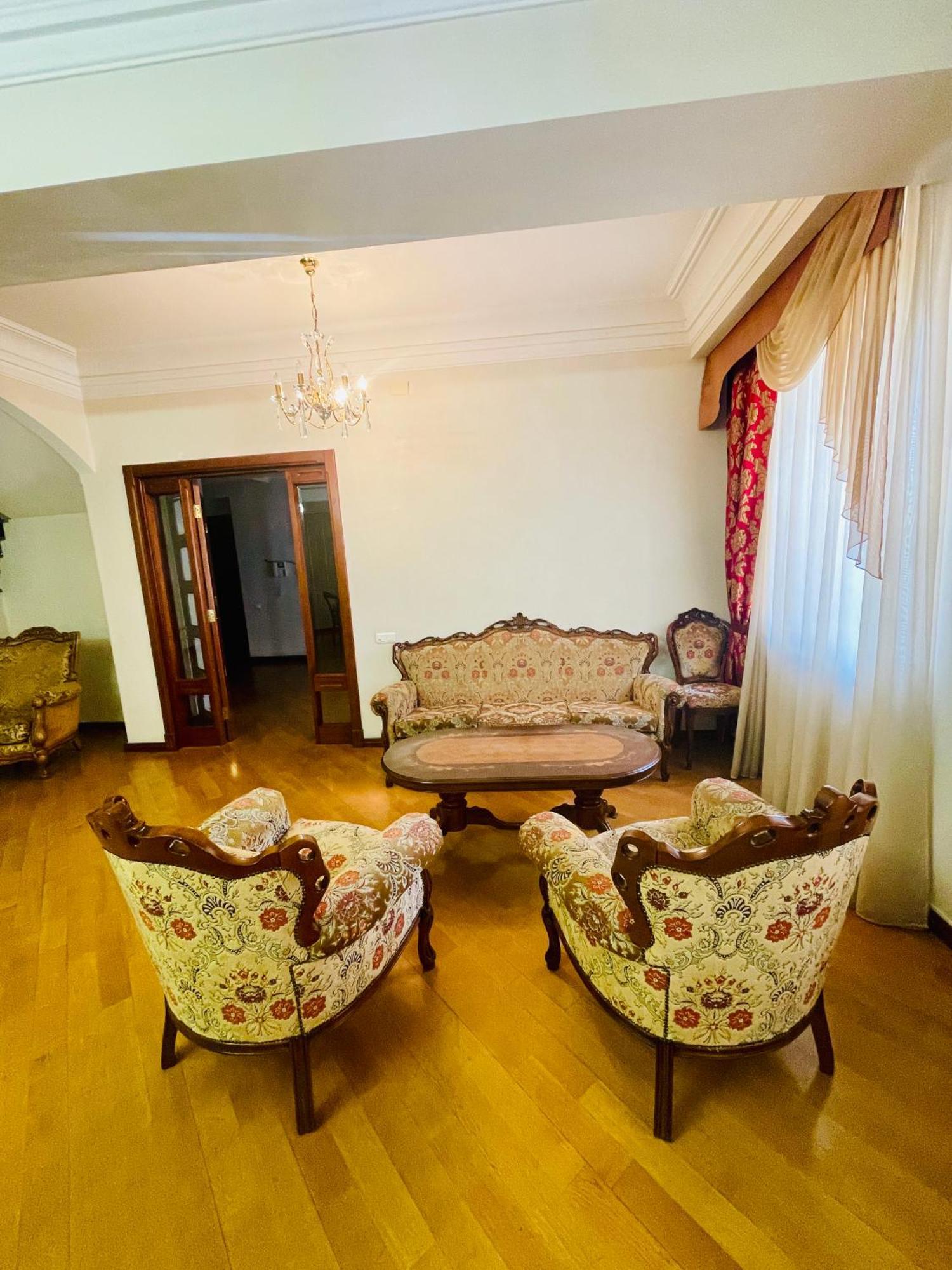 Republic Square Vip Luxury Apartment Jerevan Exteriör bild